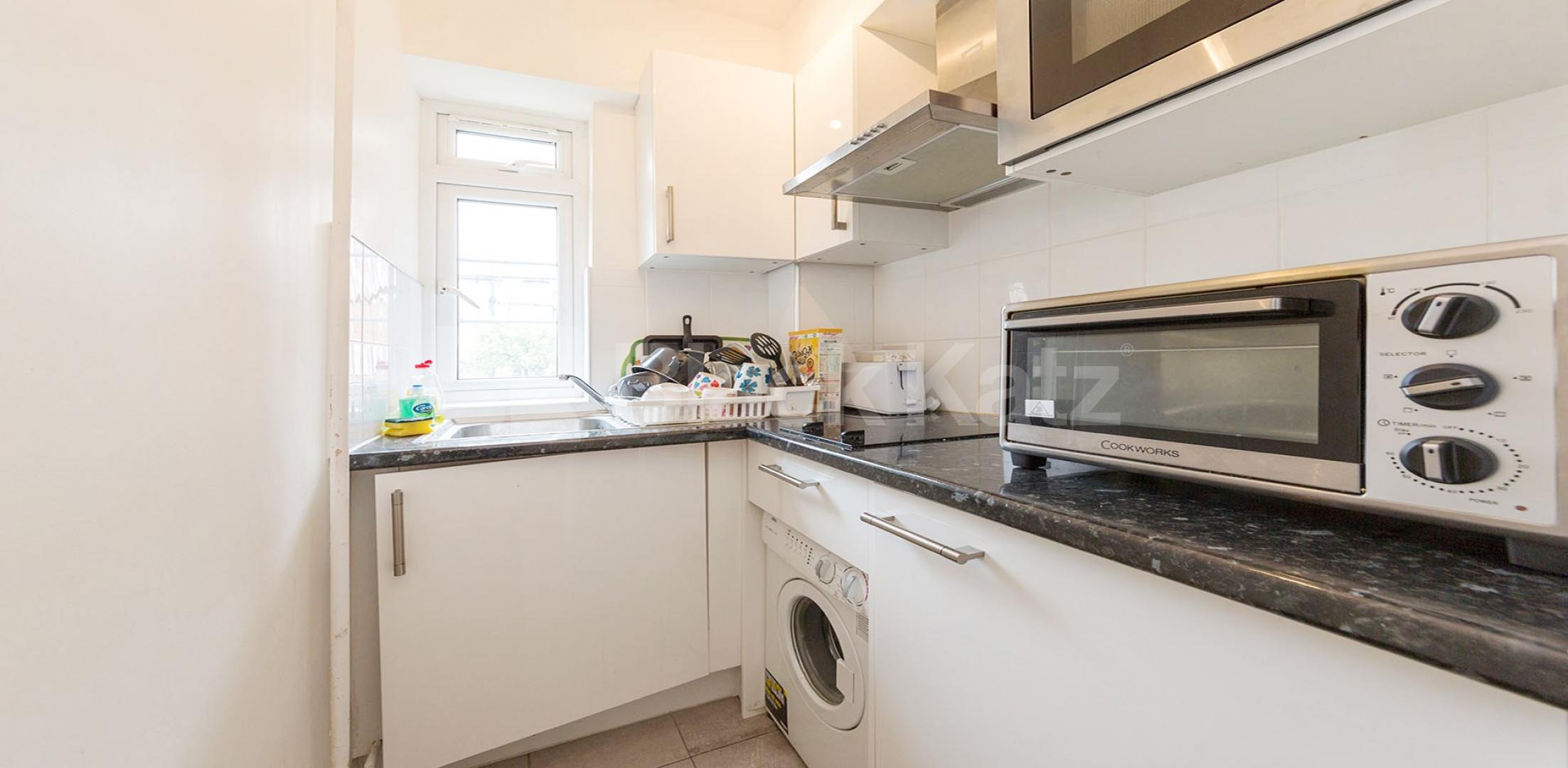 			Studio Apartment, 1 bath, 1 reception Flat			 Elsham Road, Holland Park/Kensington Olympia
